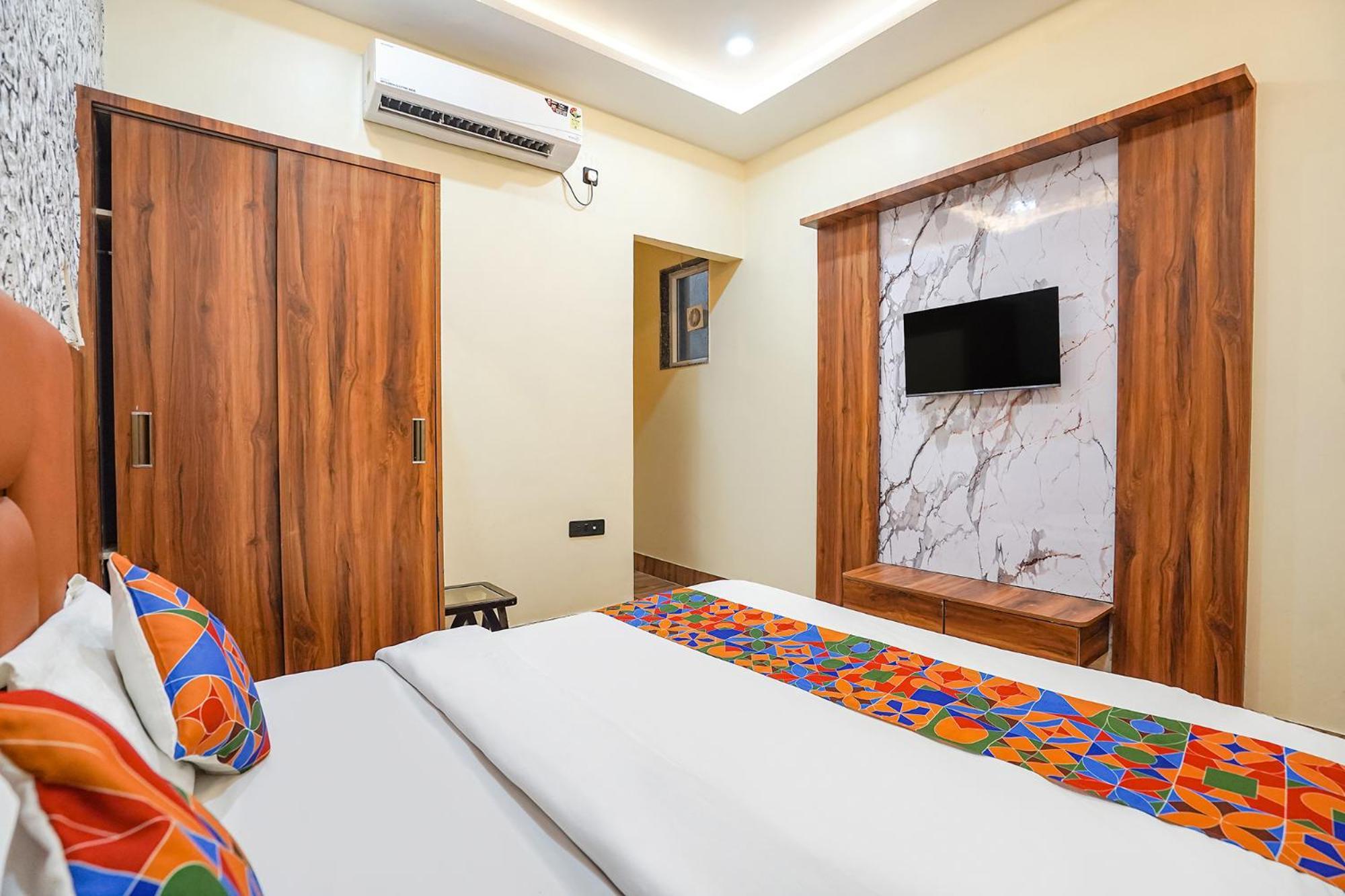 Fabhotel The Vrindavan Inn Bagian luar foto