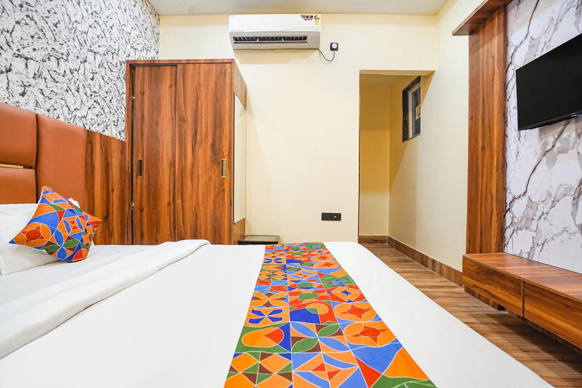 Fabhotel The Vrindavan Inn Bagian luar foto